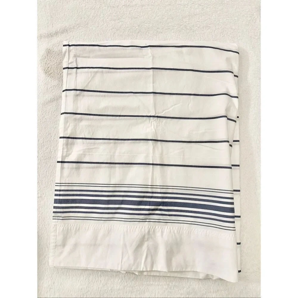 Tommy Hilfiger blue and white stripe bedsheet - full bed size